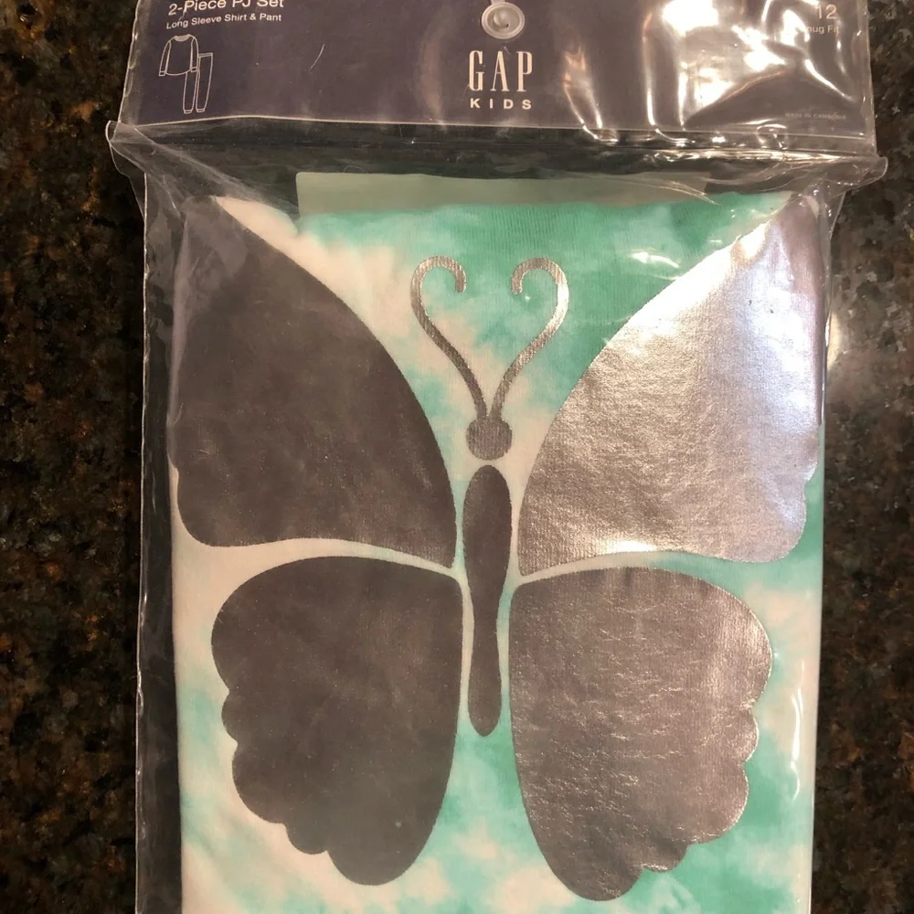 Gap PJ’s for girls. Size 12. NWT - Picture 6 of 9